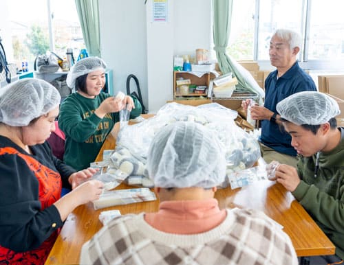 就業継続支援Ｂ型事業所紬の家あおやま